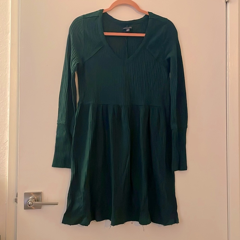 American Eagle Outfitters Emerald Green Longsleeve Casual V Neck Dress Size L
